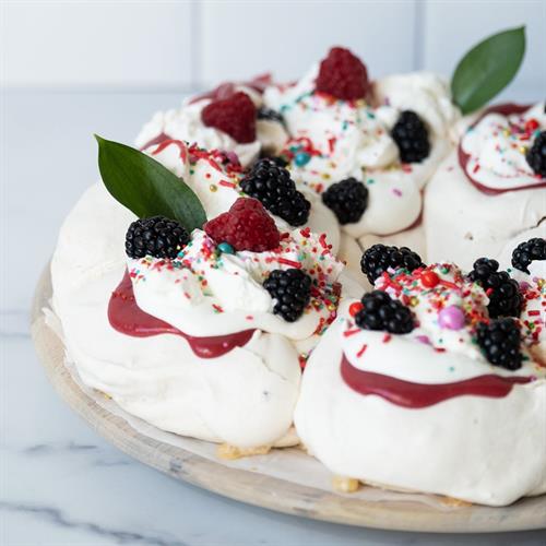 Holiday Wreath Pavlova