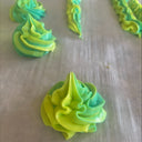 How To Pipe Two-Toned Frosting on Cupcakes