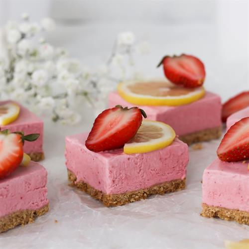 Frozen Strawberry Lemonade Bars
